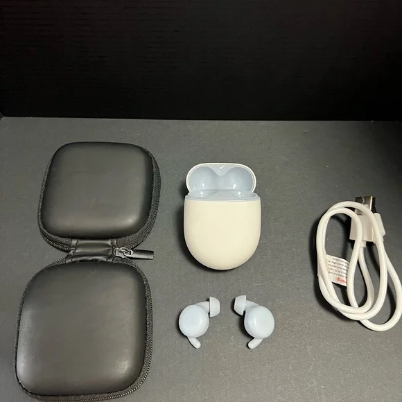 White Wireless google pixel series A Earbuds with Case and Charger. - Picture 5 of 15